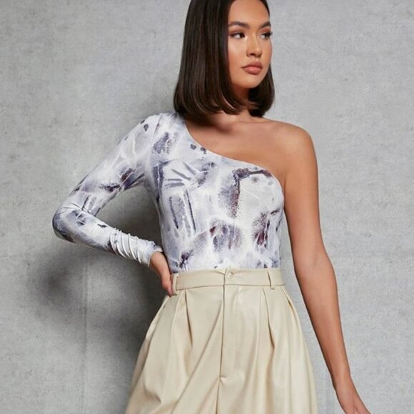 One Sleeve Bodysuit (S) - Picture 2 of 3